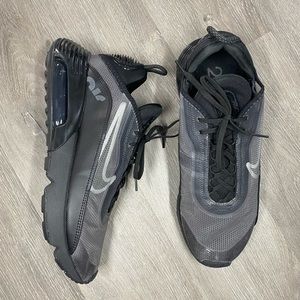 Men’s Nike Sneakers